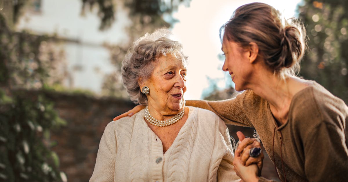 découvrez nos mutuelles spécialement conçues pour les seniors. profitez d'une couverture santé adaptée à vos besoins, des services personnalisés et une écoute attentive pour garantir votre bien-être au quotidien.