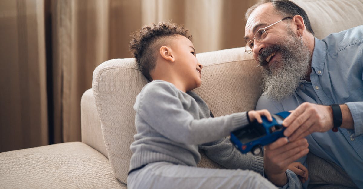 découvrez nos solutions d'assurance santé spécialement conçues pour les seniors. protégez votre bien-être avec des couvertures adaptées à vos besoins médicaux et bénéficiez d'un accompagnement personnalisé tout au long de votre vie.