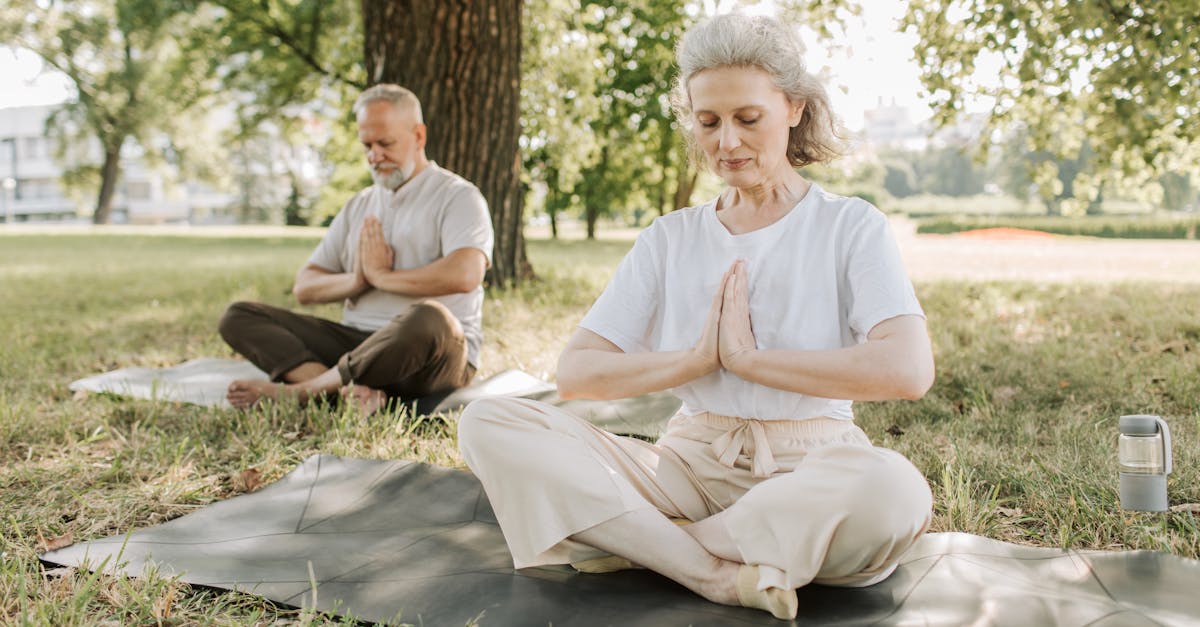 découvrez des solutions d'assurance santé adaptées aux seniors, offrant une couverture complète pour répondre à vos besoins médicaux et à votre budget. profitez d'une tranquillité d'esprit avec des plans personnalisés pour une vie active et sereine.