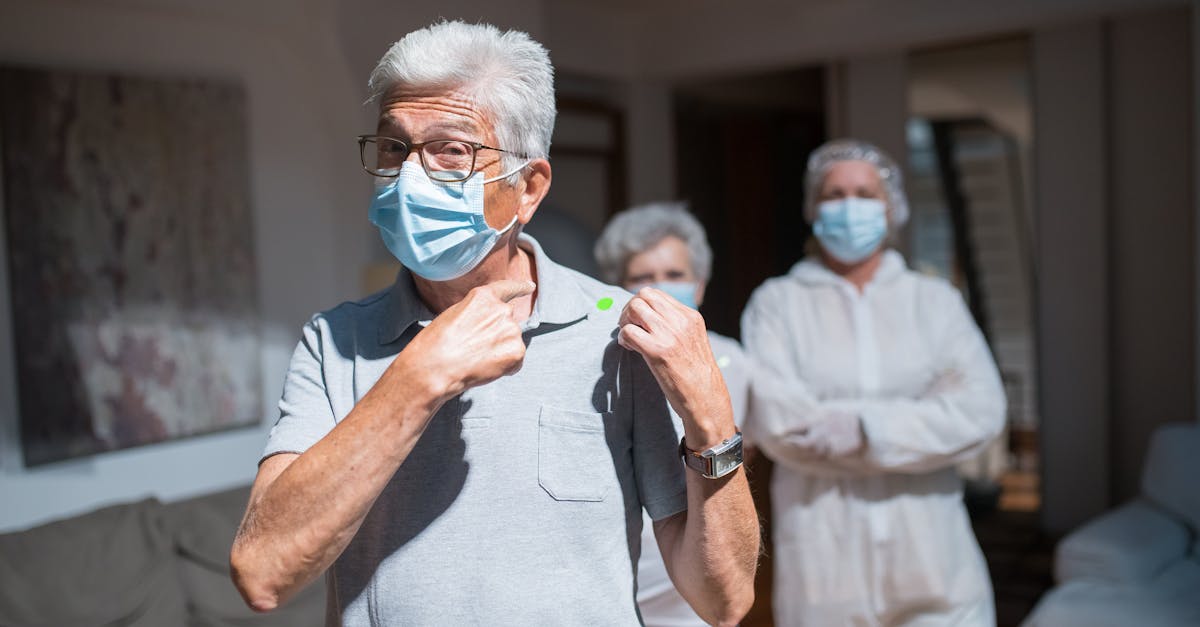 découvrez nos solutions d'assurance santé spécialement conçues pour les seniors. bénéficiez d'une couverture adaptée à vos besoins, d'un accès facile aux soins médicaux et d'un soutien personnalisé pour garantir votre bien-être à chaque étape de votre vie.