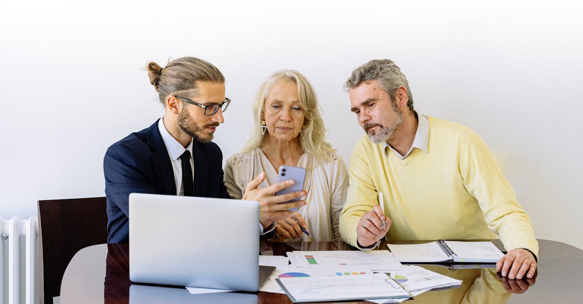 découvrez les avantages de l'assurance mutuelle, une solution collective qui protège efficacement tous ses membres grâce à la solidarité et des tarifs compétitifs. informez-vous sur ses différentes options et choisissez une couverture adaptée à vos besoins.