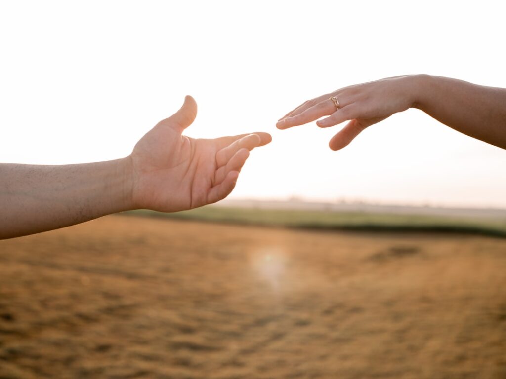 découvrez notre collection d'alliances élégantes et uniques, parfaites pour symboliser votre amour éternel. que vous recherchiez des designs classiques ou modernes, trouvez la bague idéale pour sceller votre engagement.