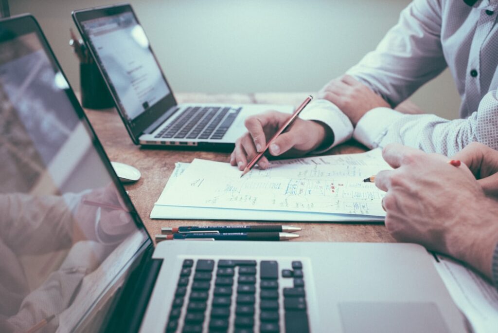découvrez nos solutions d'assurance santé adaptées à vos besoins. protégez-vous et votre famille avec des couvertures complètes et un accès facile aux soins médicaux. informez-vous dès maintenant sur nos offres personnalisées.